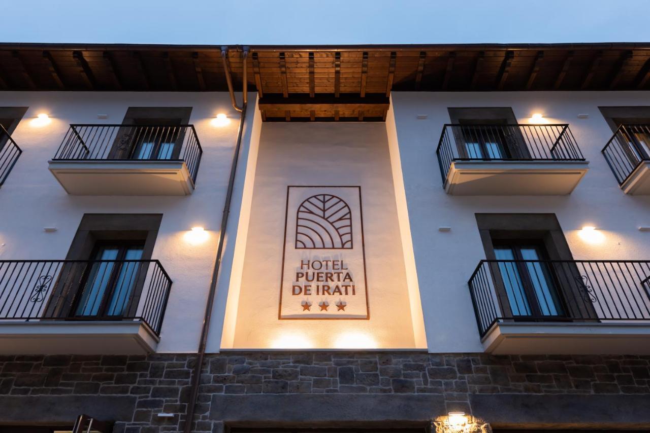 Silken Puerta De Irati Hotel Ochagavia Bagian luar foto