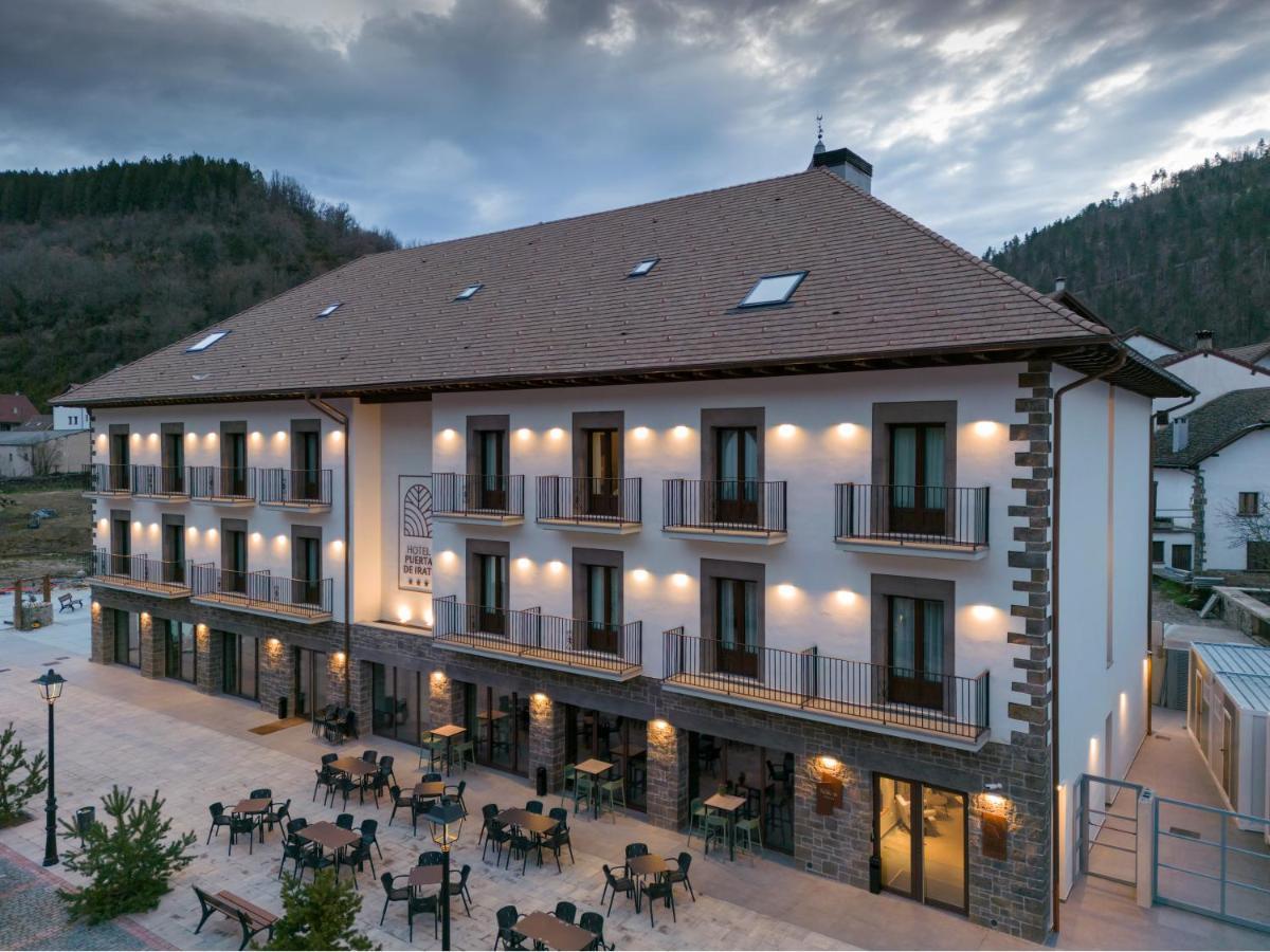 Silken Puerta De Irati Hotel Ochagavia Bagian luar foto