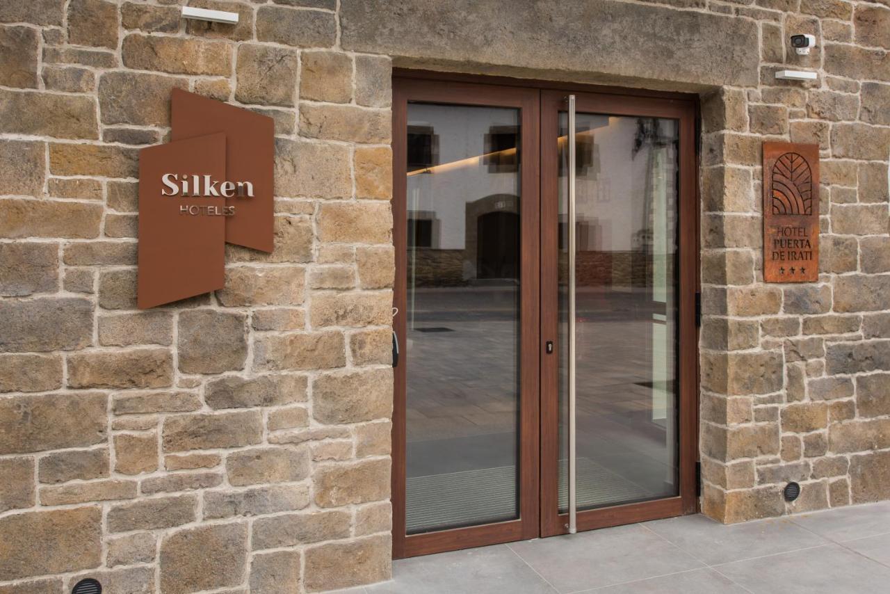 Silken Puerta De Irati Hotel Ochagavia Bagian luar foto